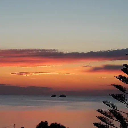 Paros *