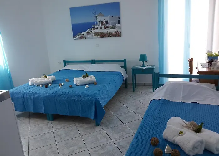 Dora * Parikia (Paros)